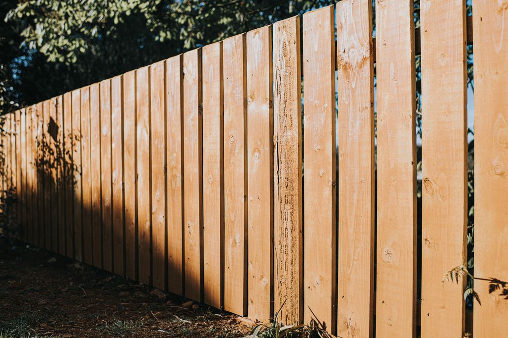brown garden fence