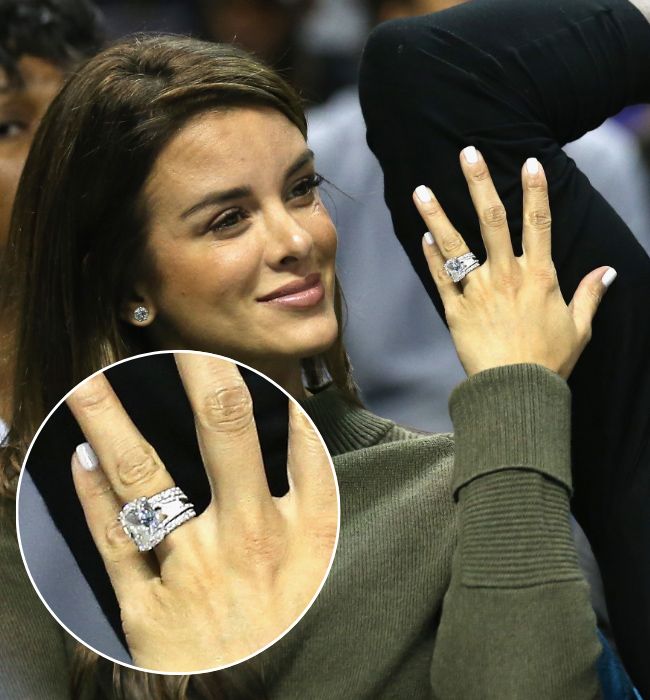 tellen thee Ongrijpbaar Michael Jordan's wife Yvette has the biggest $1million engagement ring –  see photo | HELLO!
