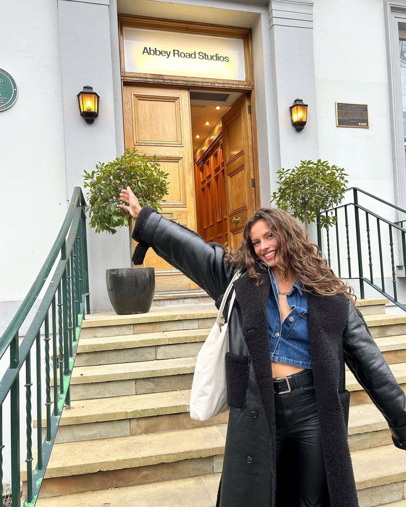 taura lamb in the studio