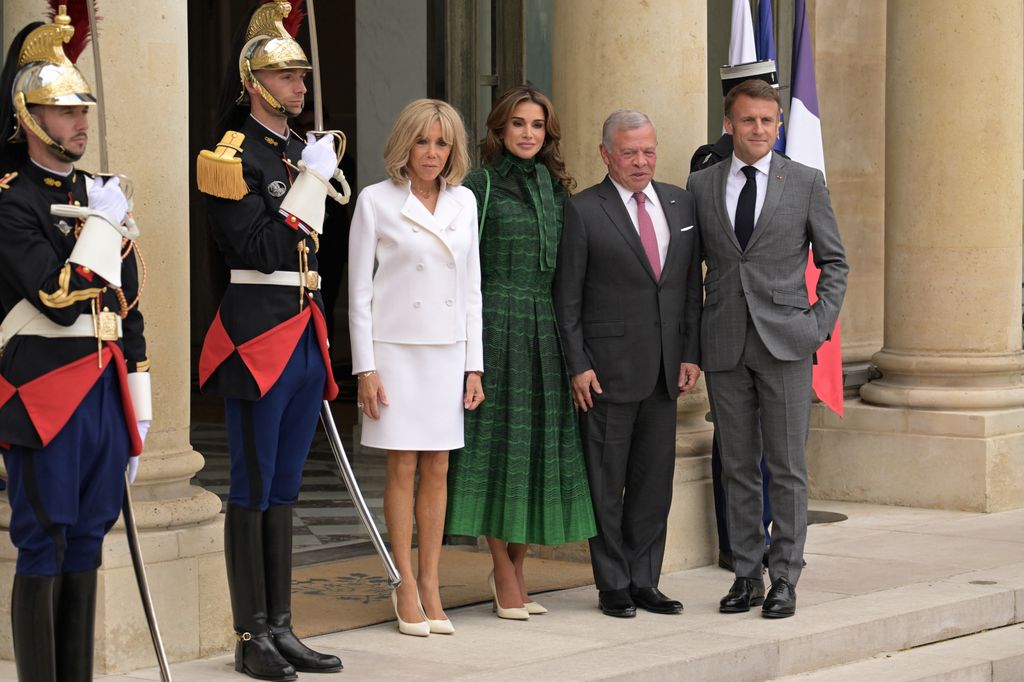 king Abdallah, Emmanuel Macron, Queen Rania and French first lady Brigitte Macron outside Elysee Presidential Palace 