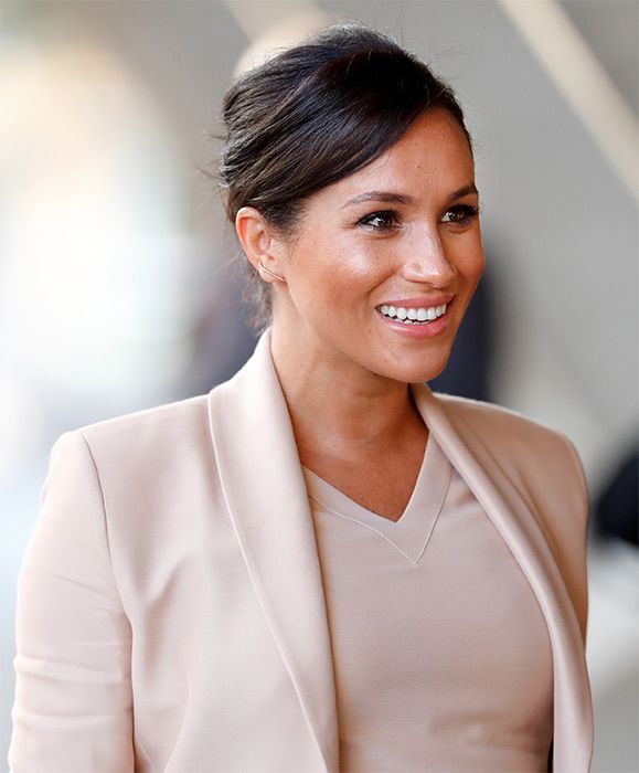 meghan markle cream outfit