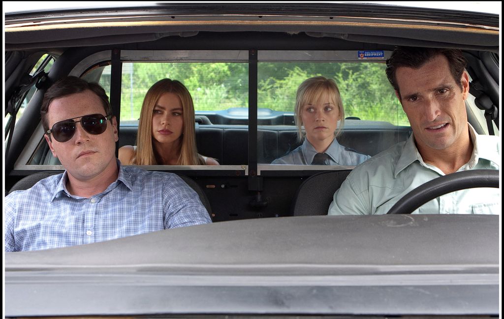 Still image of Michael Mosely, Sofia Vergara, Reese Witherspoon and Matthew Del Negro in Hot Pursuit