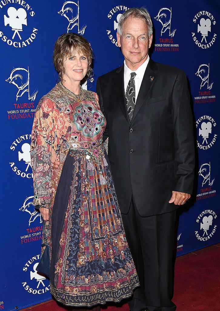 Actress Pam Dawber (L) and husband actor Mark Harmon attend the Stuntmen's Association of Motion Pictures 52nd Annual Awards Dinner in 2013. 