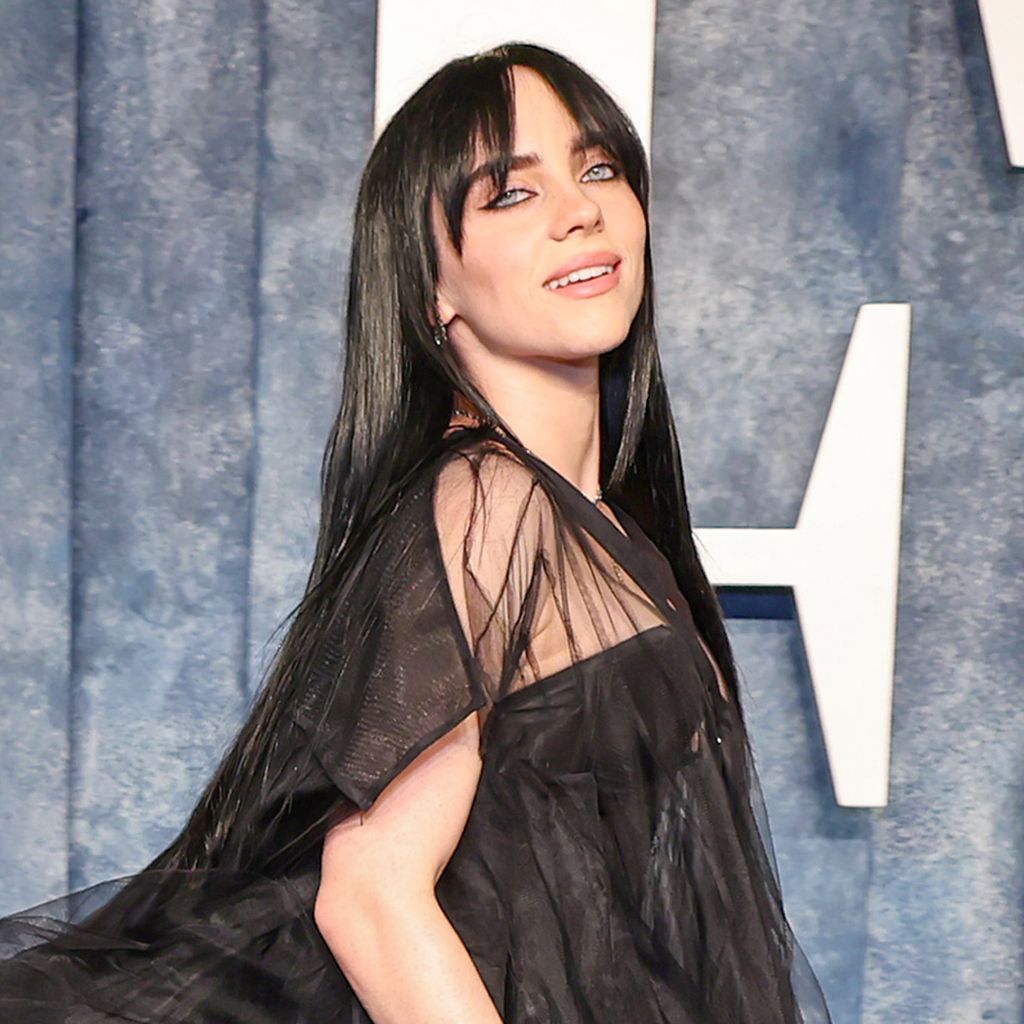  Billie Eilish attends the 2023 Vanity Fair Oscar Party Hosted By Radhika Jones at Wallis Annenberg Center for the Performing Arts on March 12, 2023 in Beverly Hills, California.