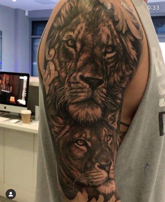 dan osborne lion tattoo