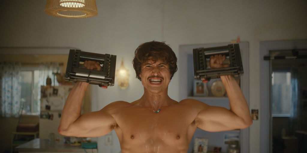 Who stars in Beef season 2?