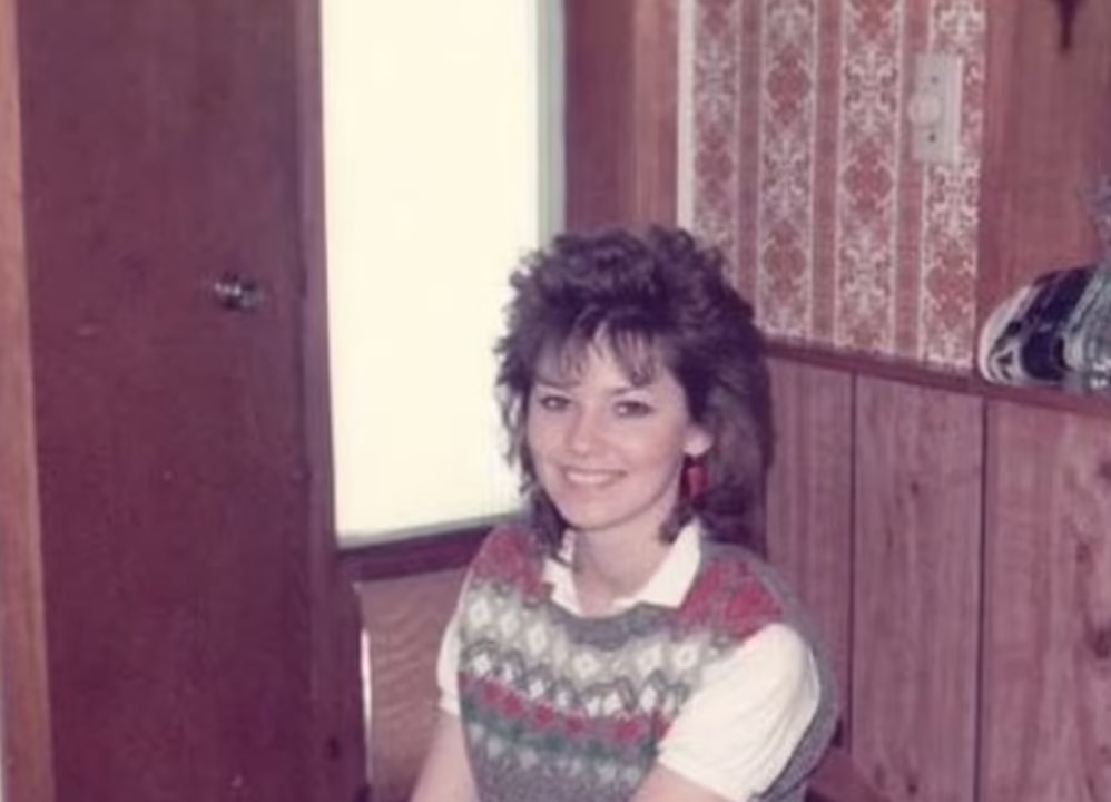 Shania as a young teen