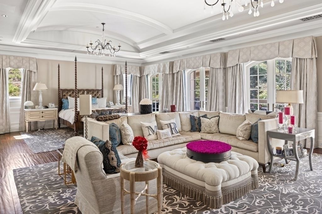 Photo de la chambre à l'intérieur de Paris Hilton New LA Home