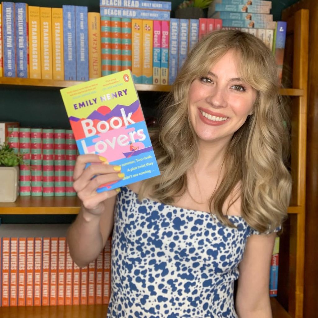 Emily Henry book lovers