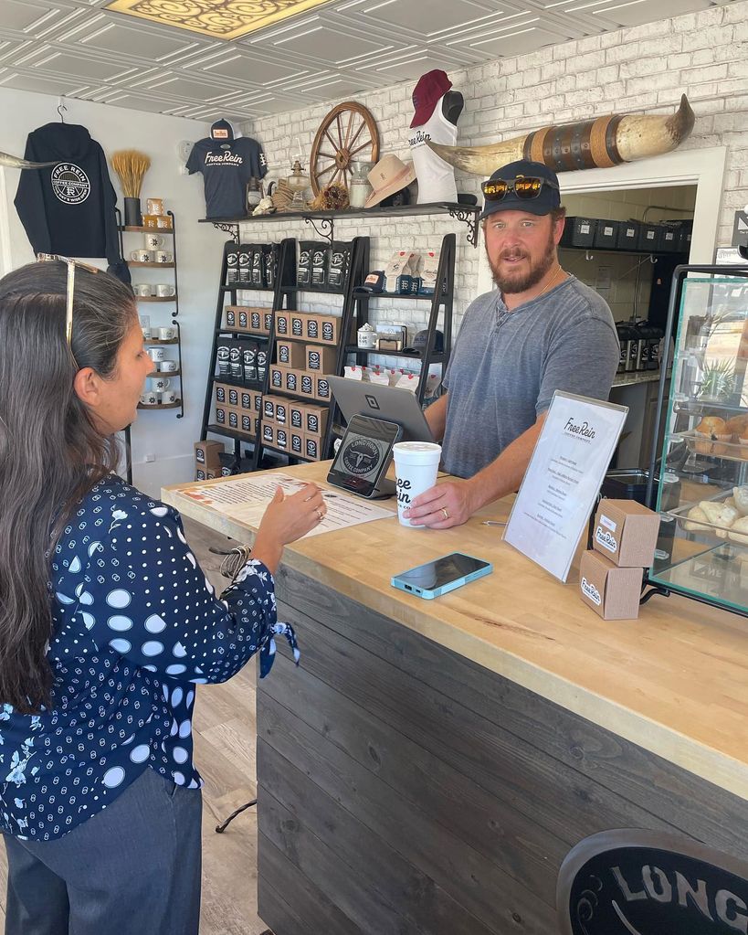 Cole Hauser working in his first ever store in Texas 