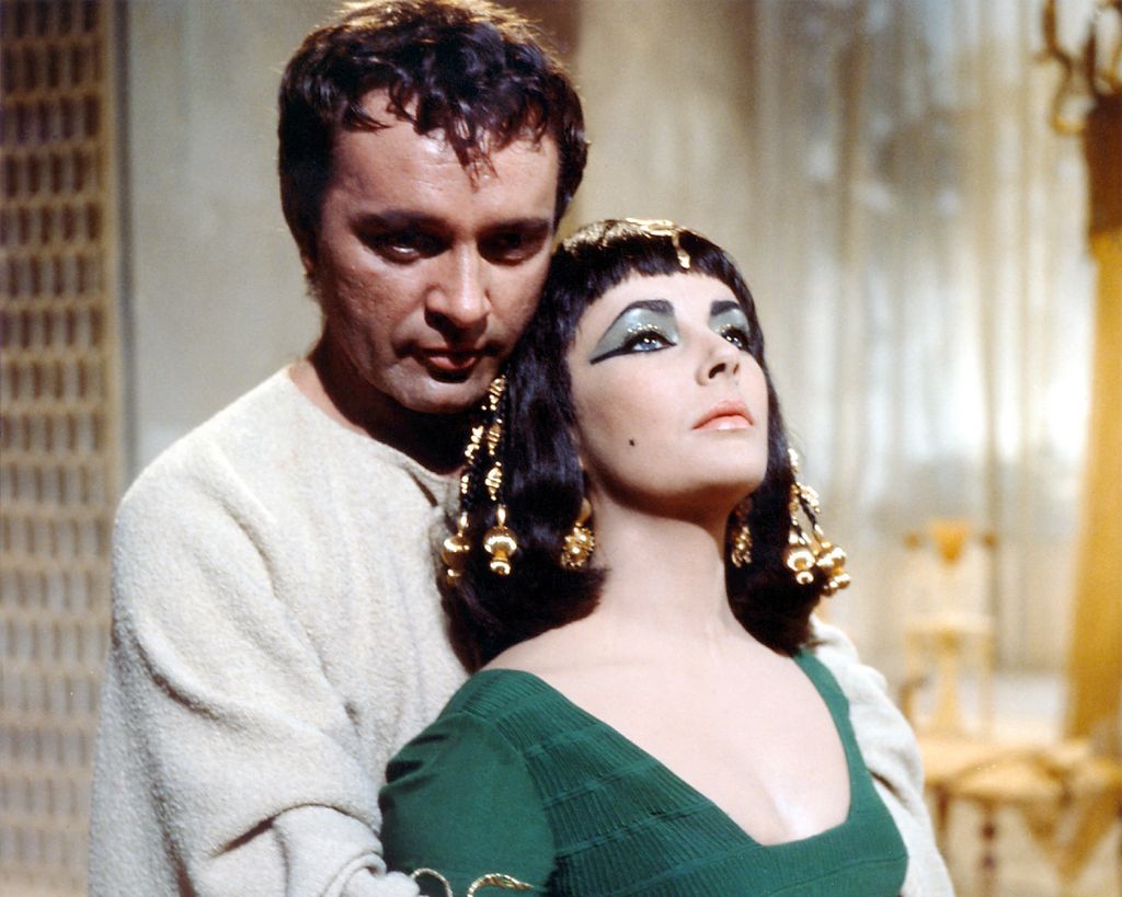 Elizabeth and Richard on the set of Cleopatra together
