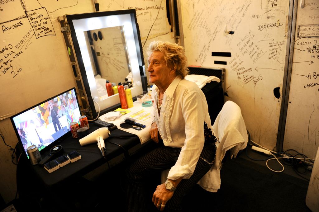 Rod Stewart backstage in his dressing room at Glastonbury