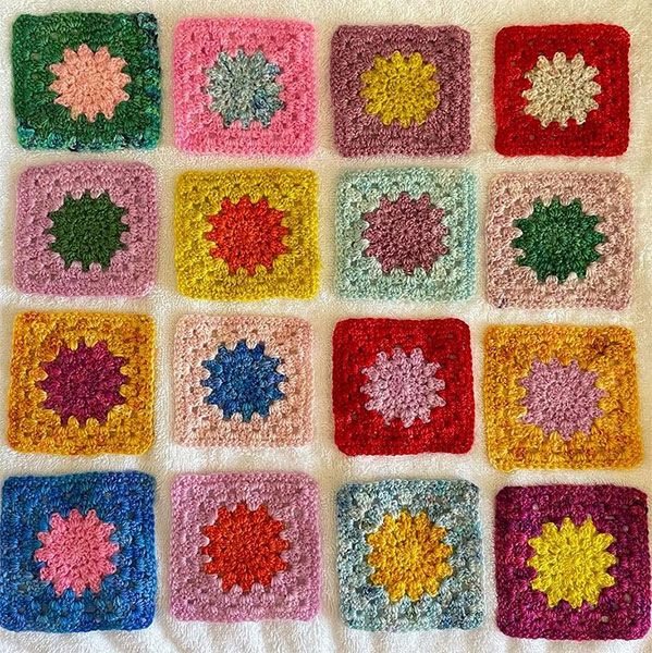 amanda seyfried crocheted blanket