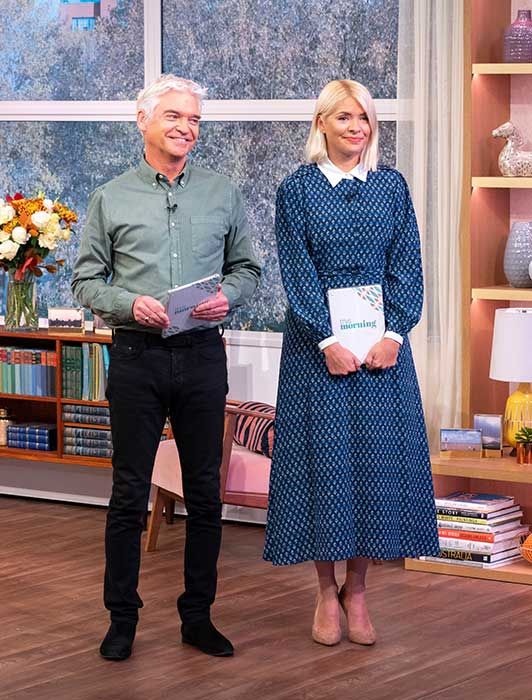 Holly Willoughby Forced To Apologise After Making Blunder On This Morning Hello 8443