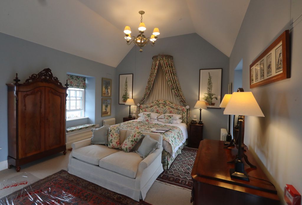 bedroom at granary lodge in the castle of mey 