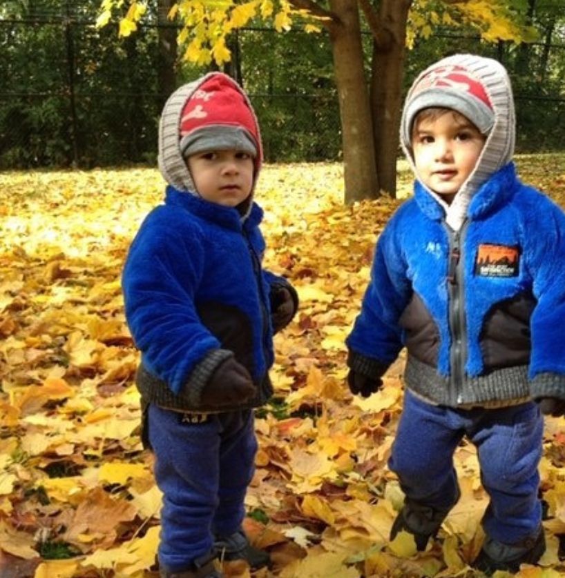 The twins played in the leaves