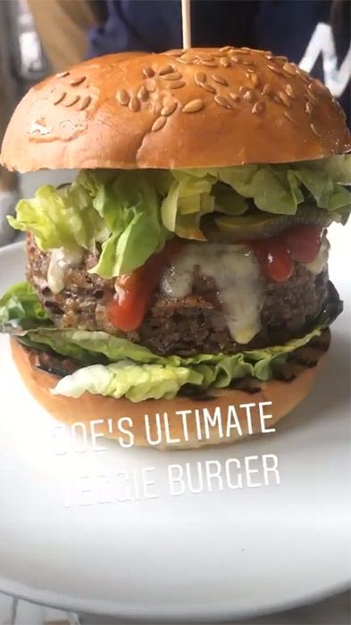 Joe Wicks ultimate vegetable burger 1