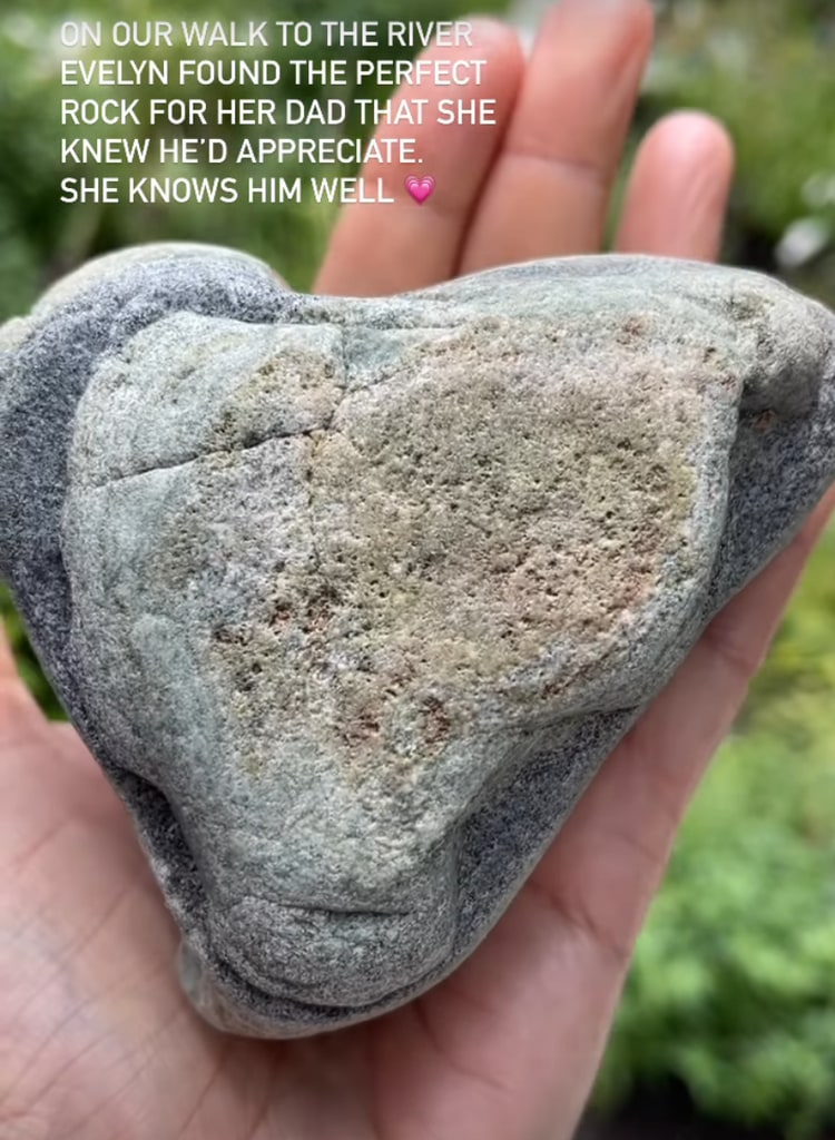 Photo shared by Bruce Willis' wife Emma Heming Willis on her Instagram Stories August 5, 2023 of a rock her eight-year-old daughter Evelyn found for her dad.