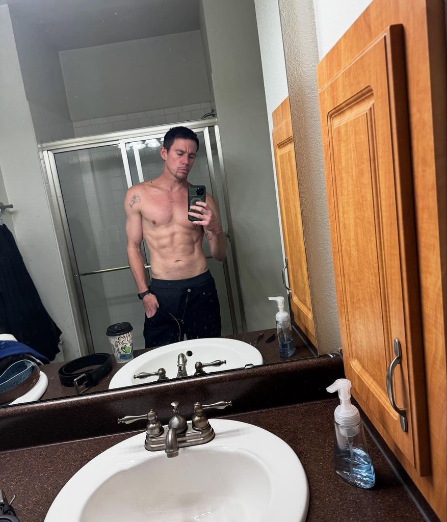 photo of channing tatum topless taking a selfie in the bathroom mirror