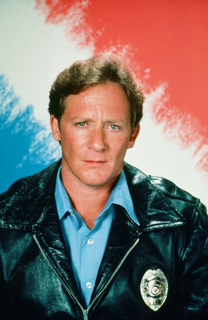 Charles Haid dans le rôle de l'officier Andy Renko