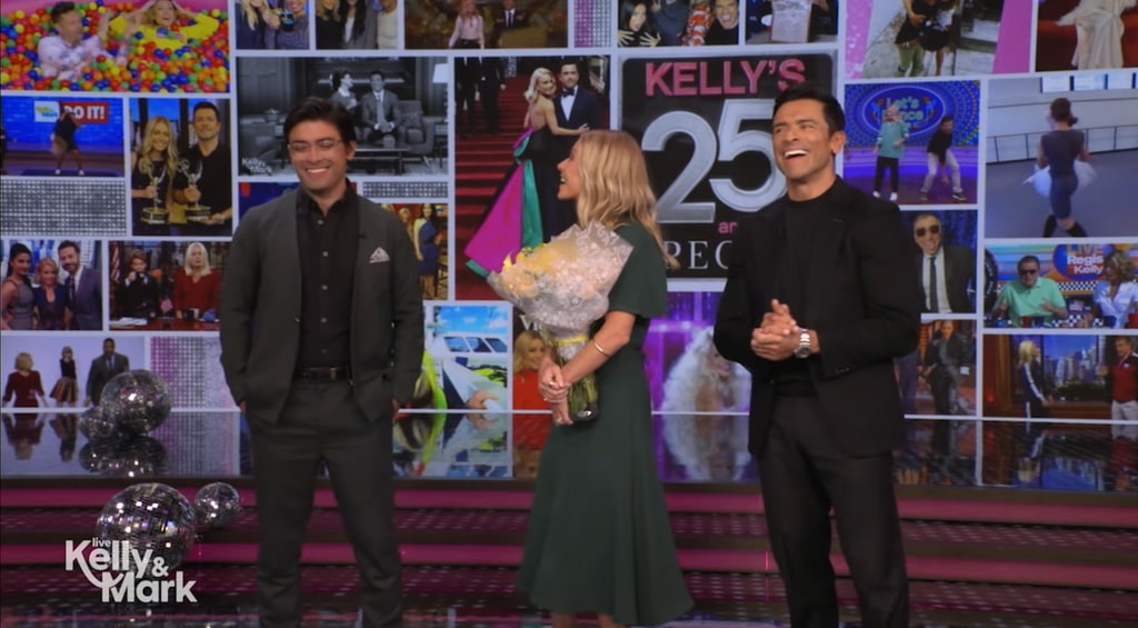 Kelly Ripa en larmes alors qu'elle est surprise par ses fils lors d'un spécial anniversaire LIVE 1 Le fils de Kelly Ripa, Michael Consuelos, est apparu sur Live comme une surprise pour son émission du 25e anniversaire