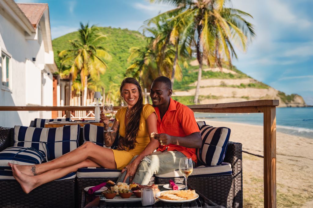 couple having breakfast in st.kitts