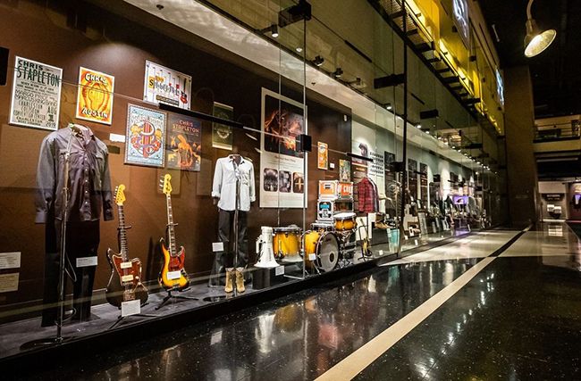exhibit inside country music hall of fame nashville
