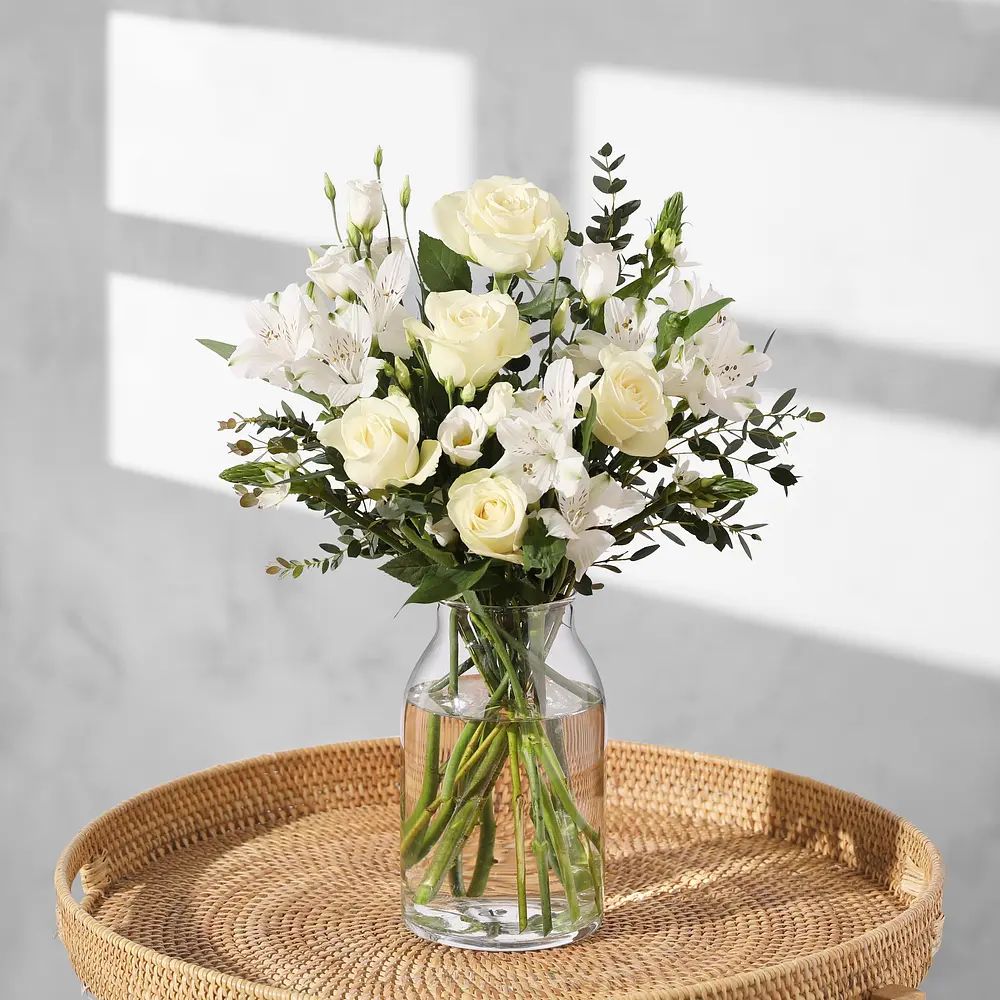The Romy letterbox flowers from Bloom & Wild