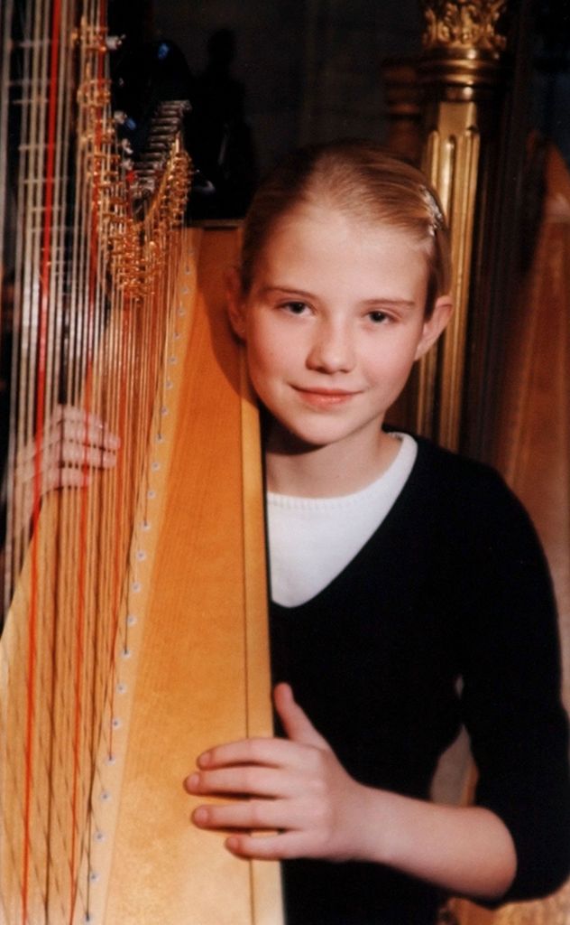 A family photo of 14-year-old Elizabeth Smart who was abducted at gunpoint from her Salt Lake City home June 5, 2002 is shown in this undated photo