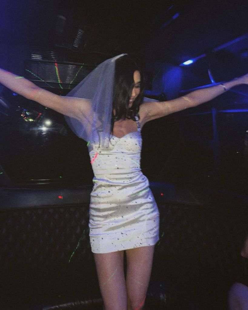 Jessie Light dancing on tables after her Las Vegas ceremony