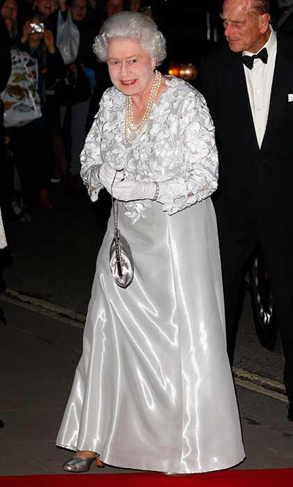 7 Queen Elizabeth white evening gown