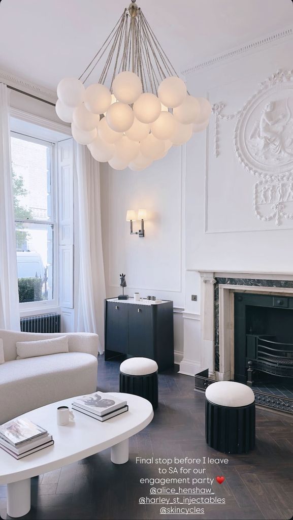 a photo of a white clinic room