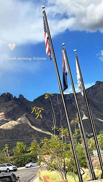 Louise Redknapp posts a photo from Arizona visit 