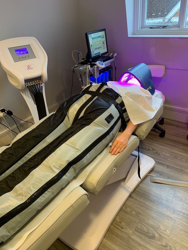 Sophie in the HydraPresso room during the treatment