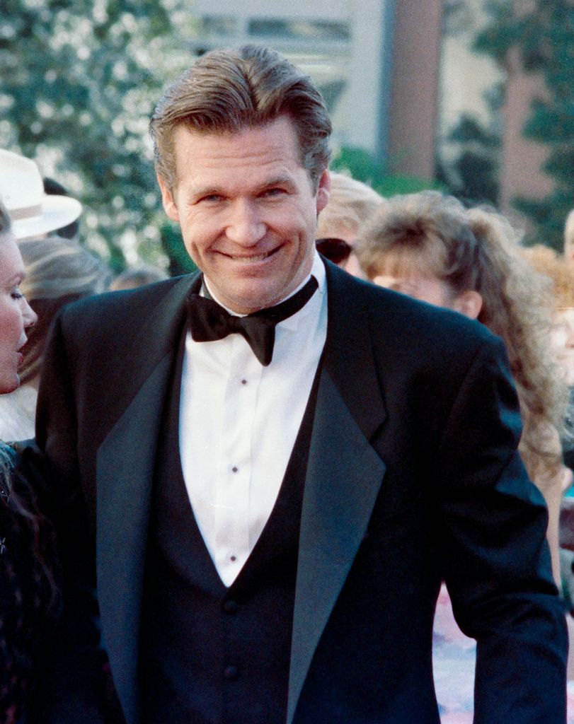 Jeff Bridges arrives at the 61st Annual Academy Awards Show at the Shrine Auditorium, March 29, 1989 in Los Angeles, California