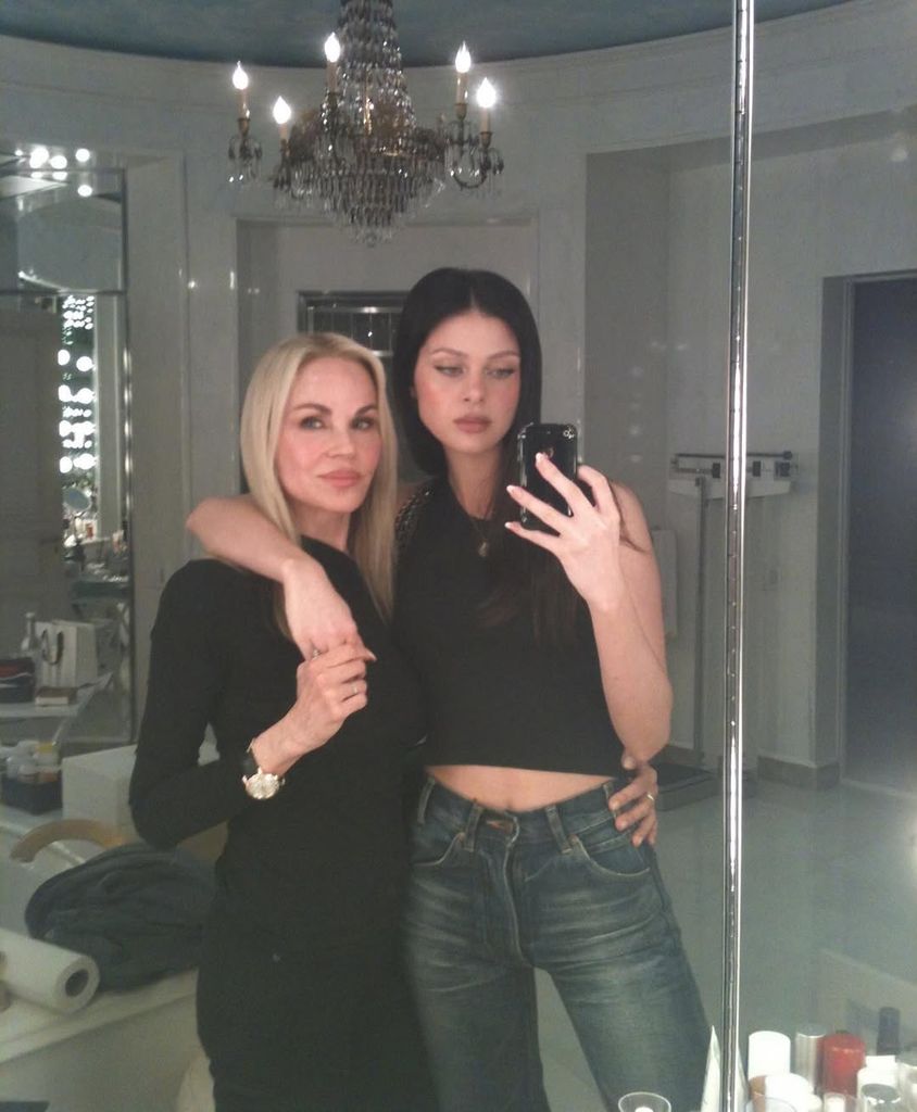 nicola peltz claudia heffner