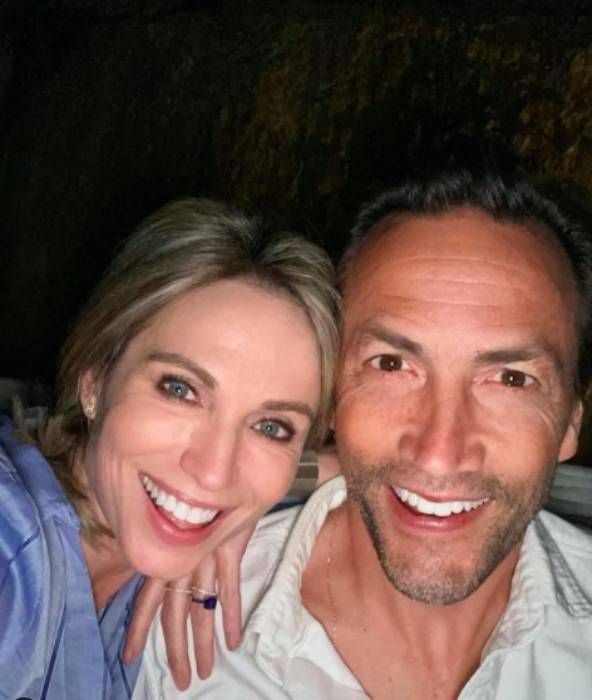 gma amy robach husband andrew shue selfie