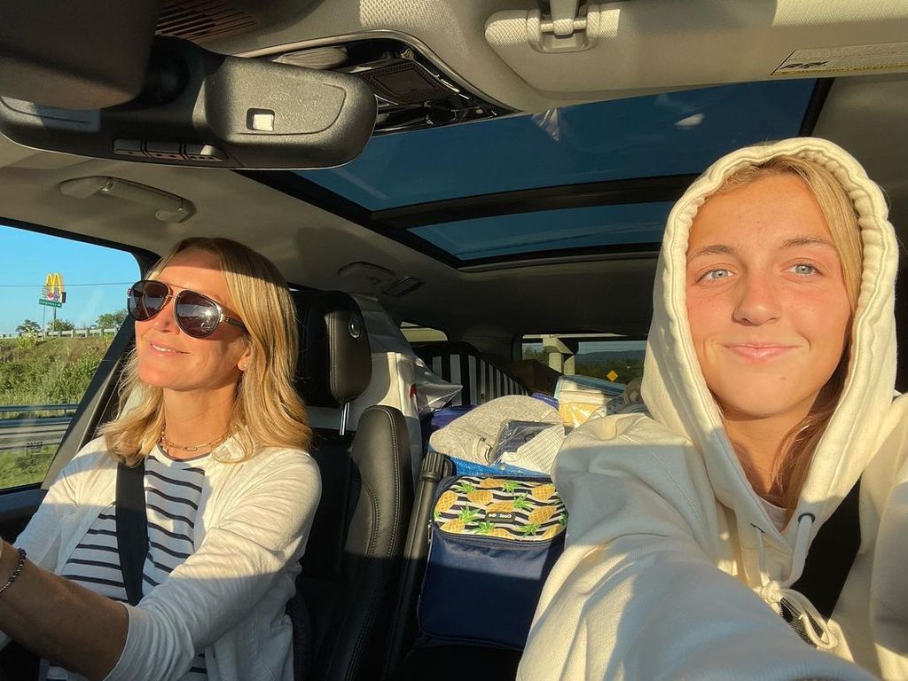 Lara Spencer and daughter Katharine en route to college