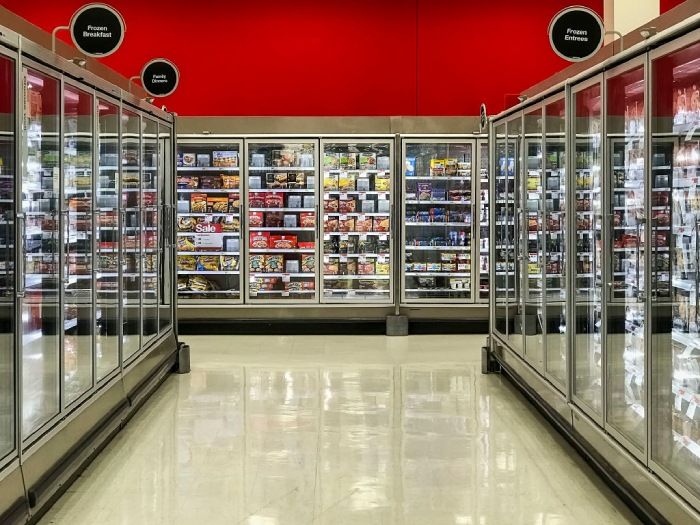 supermarket frozen aisle