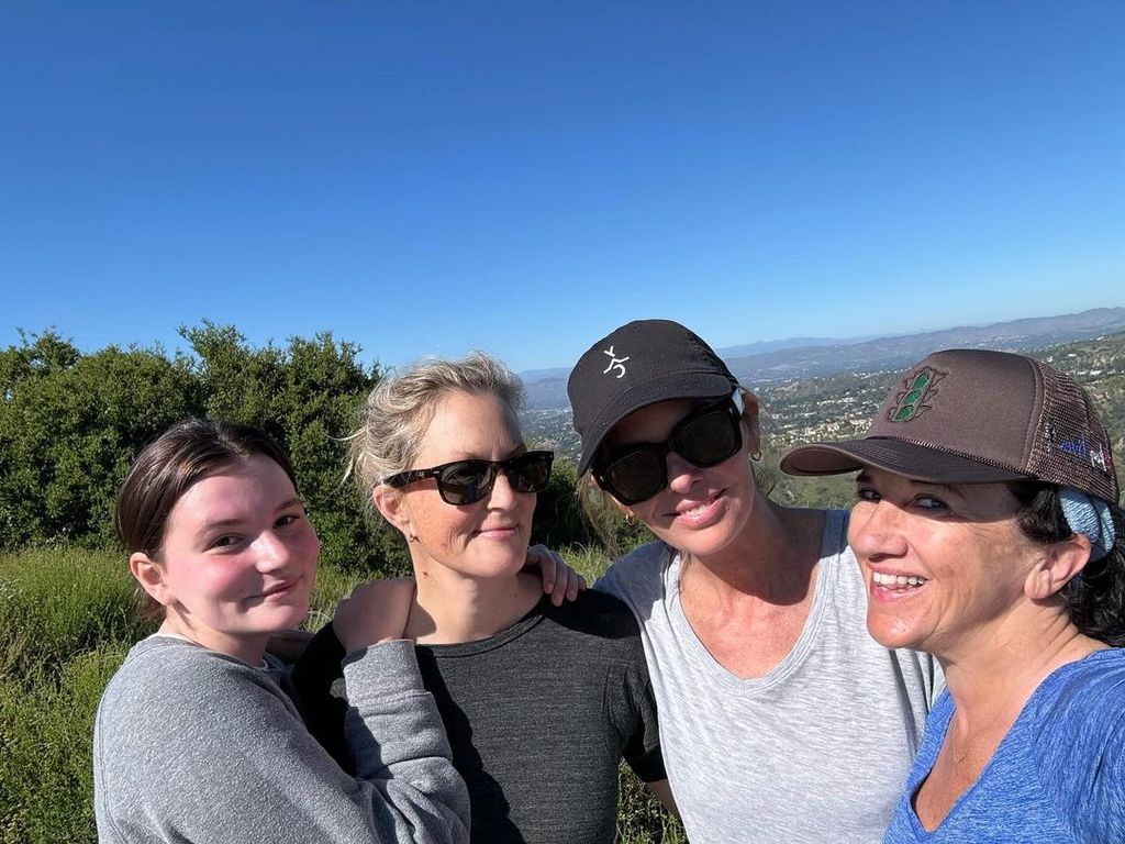 Ali Wentworth on a hike with her daughter Elliott Stephanopoulos