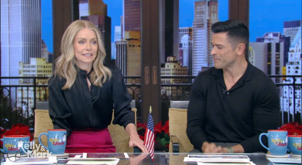 Kelly Ripa and Mark Consuelos in the Live studios