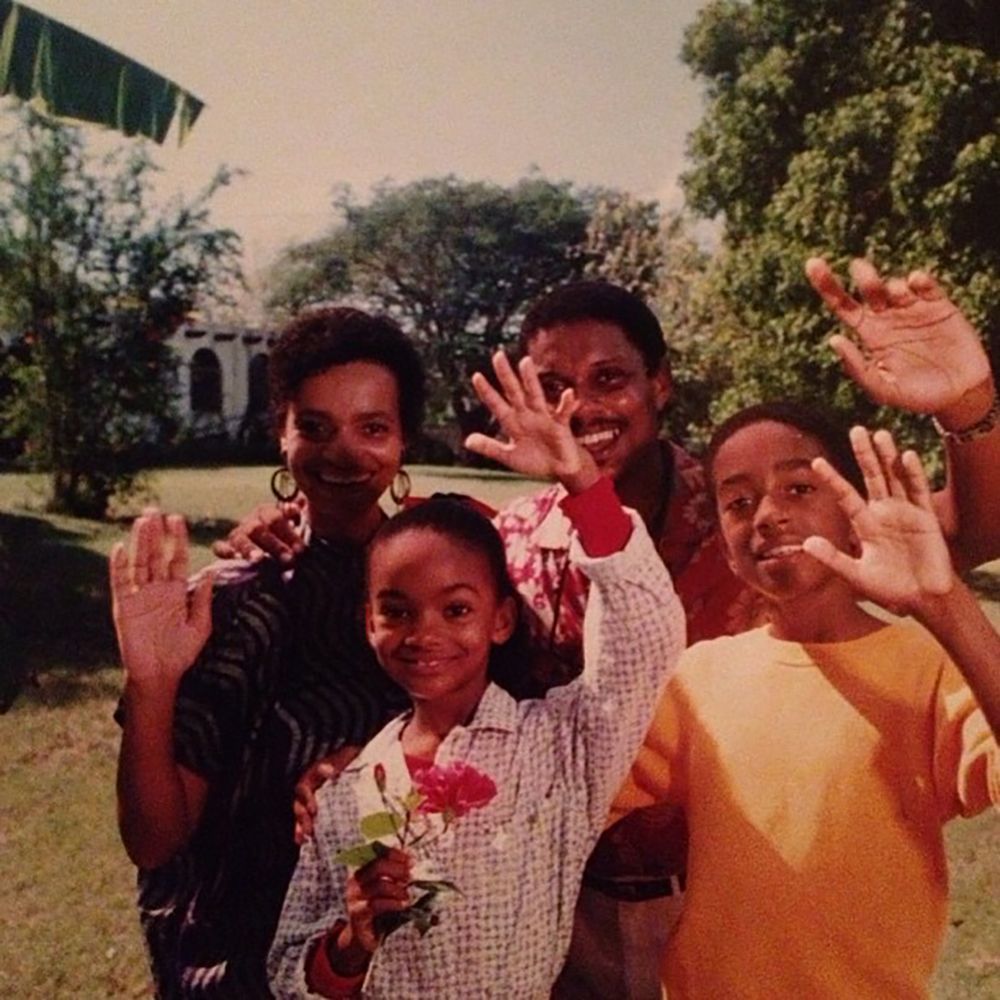 Mekia Cox family throwback photo on Virgin Islands