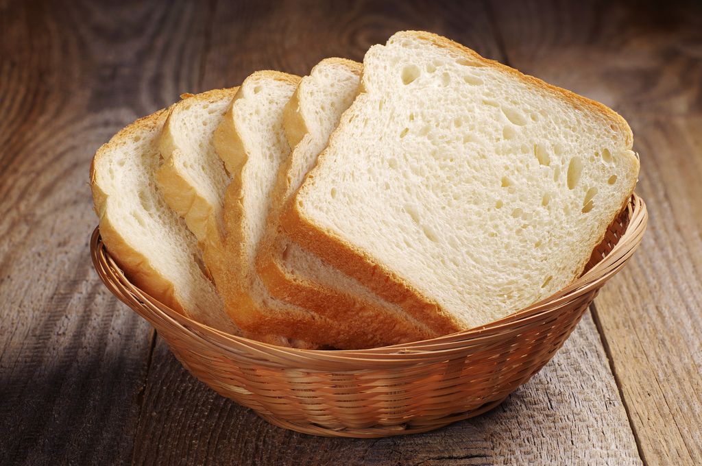 White bread and refined carbohydrates can contribute to gum inflammation