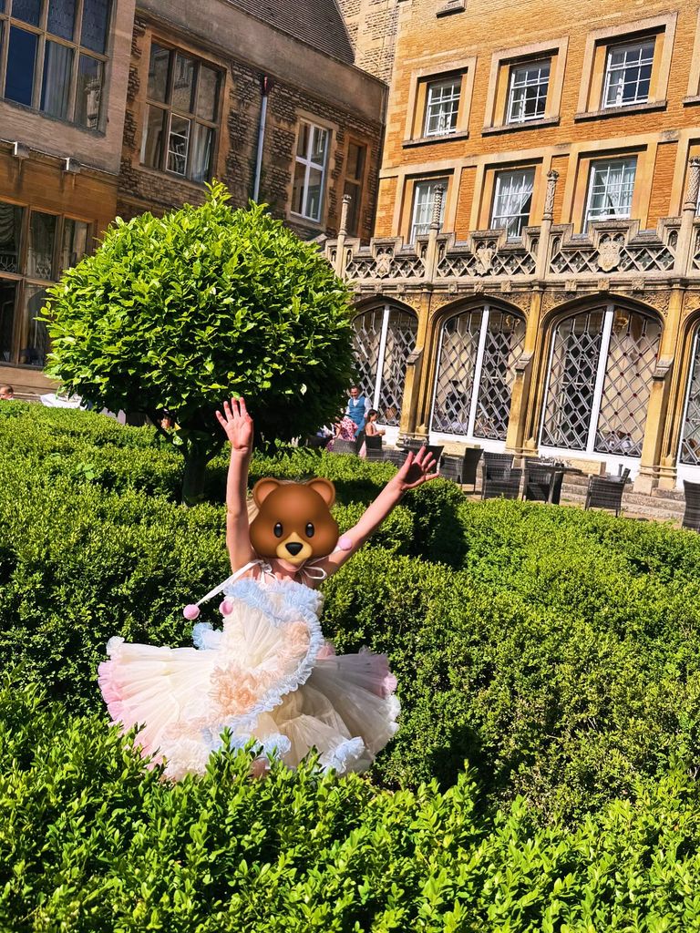 steph mcgovern daughter at wedding in ruffled dress