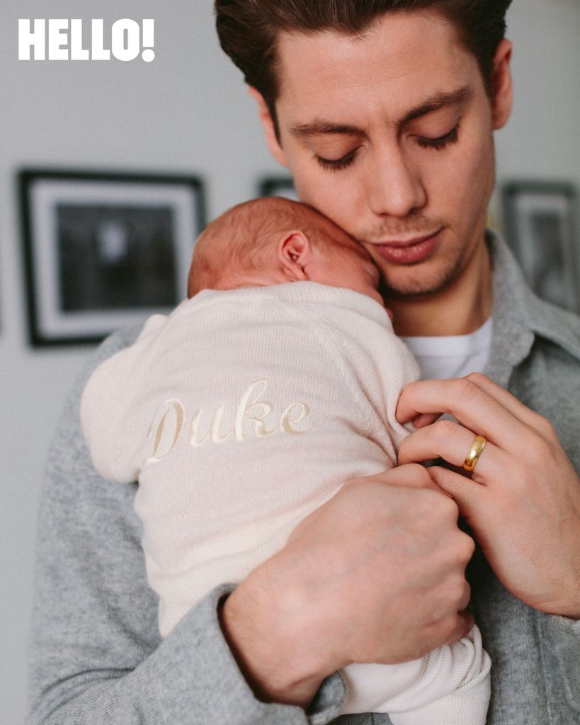 Sam dit que lui et Alice ont nommé leur fils Duke en mémoire de son défunt père Mark.