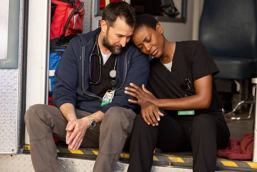 Noah Wyle and Tracy Ifeachor on The Pitt