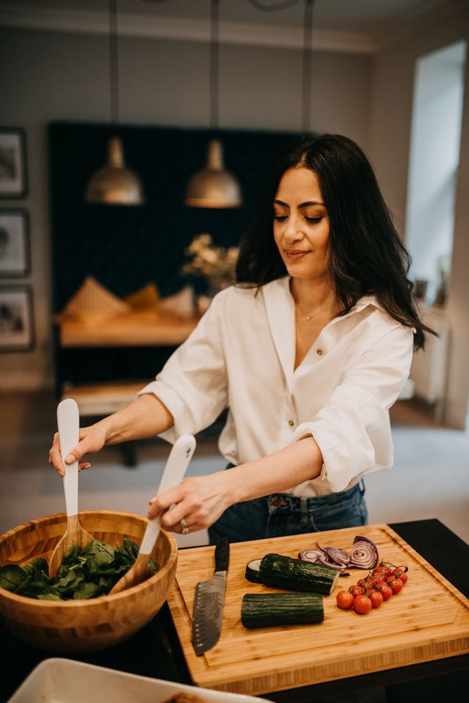 6 meilleurs aliments à manger enceinte - dont 1 ingrédient « controversé » dont vous ne consommez certainement pas assez 3 Raquel Monroy est praticienne en fertilité et nutritionniste en santé des femmes