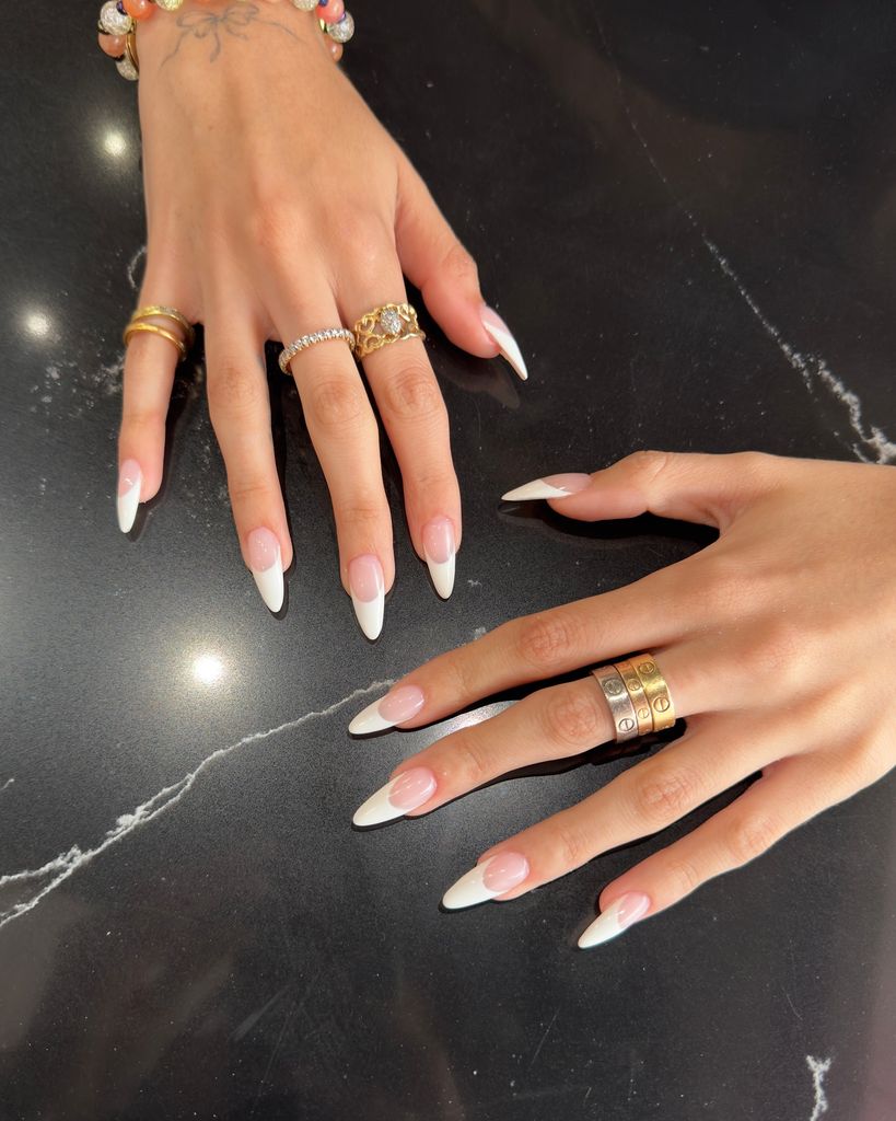 Deep french manicure