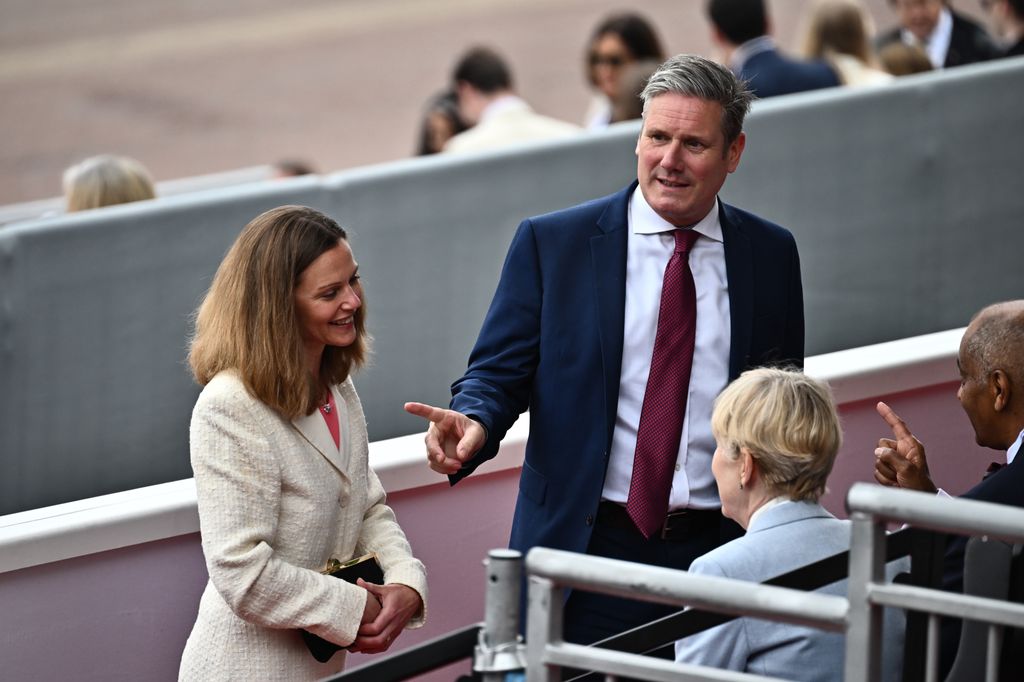 Labour Party leader Keir Starmer (R) arrives with his wife Victoria Starmer to attend the Platinum Pageant on June 05, 2022 in London, England.