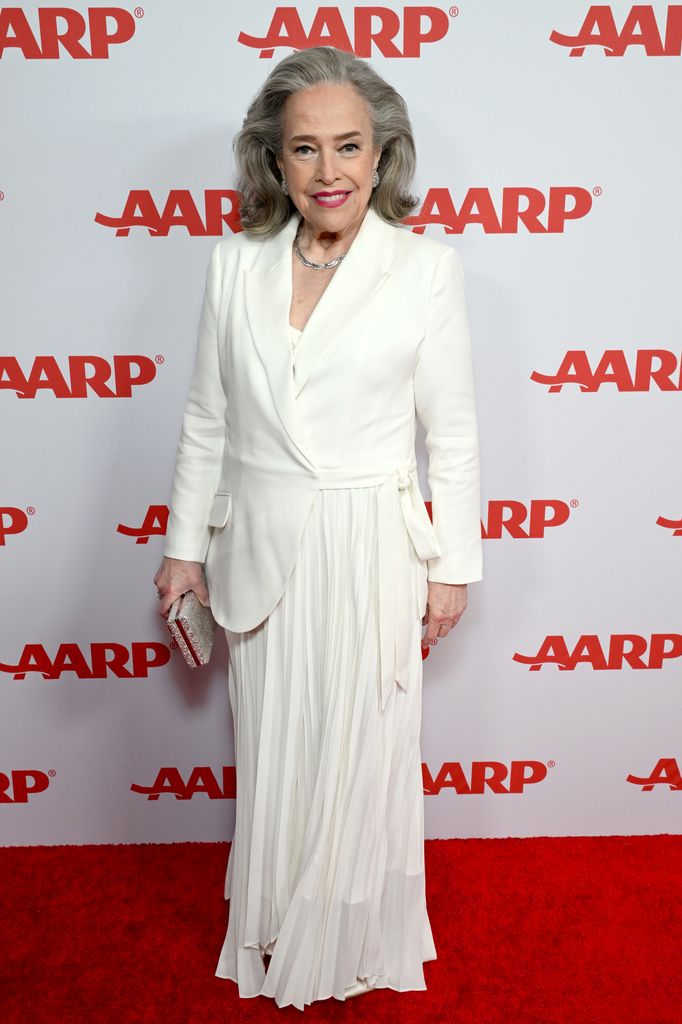 Kathy Bates looks incredible on the red carpet